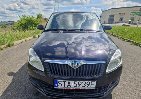 Skoda Fabia cena 18800 przebieg: 144000, rok produkcji 2012 z Ryki małe 172